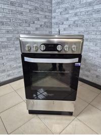 Плита электрическая HOTPOINT-ARISTON HS5V8CCX RU